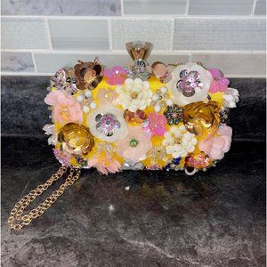 Bebe Decor Chain Box Clutch